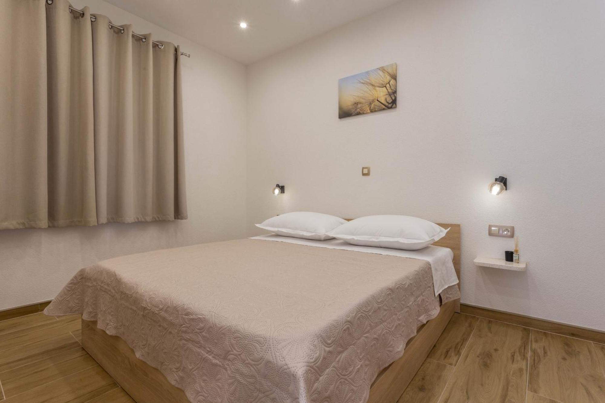 Apartments By The Sea Cove Zastupac, Hvar - 8761 Hvar Town Exterior photo